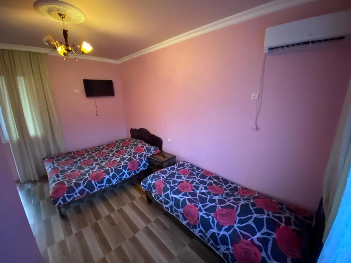 Beliy Dom Hotel Kvariati Buitenkant foto