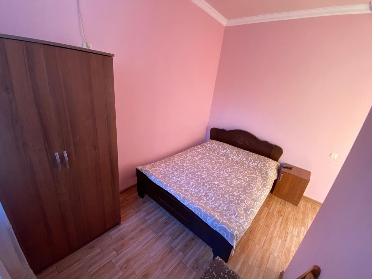 Beliy Dom Hotel Kvariati Buitenkant foto