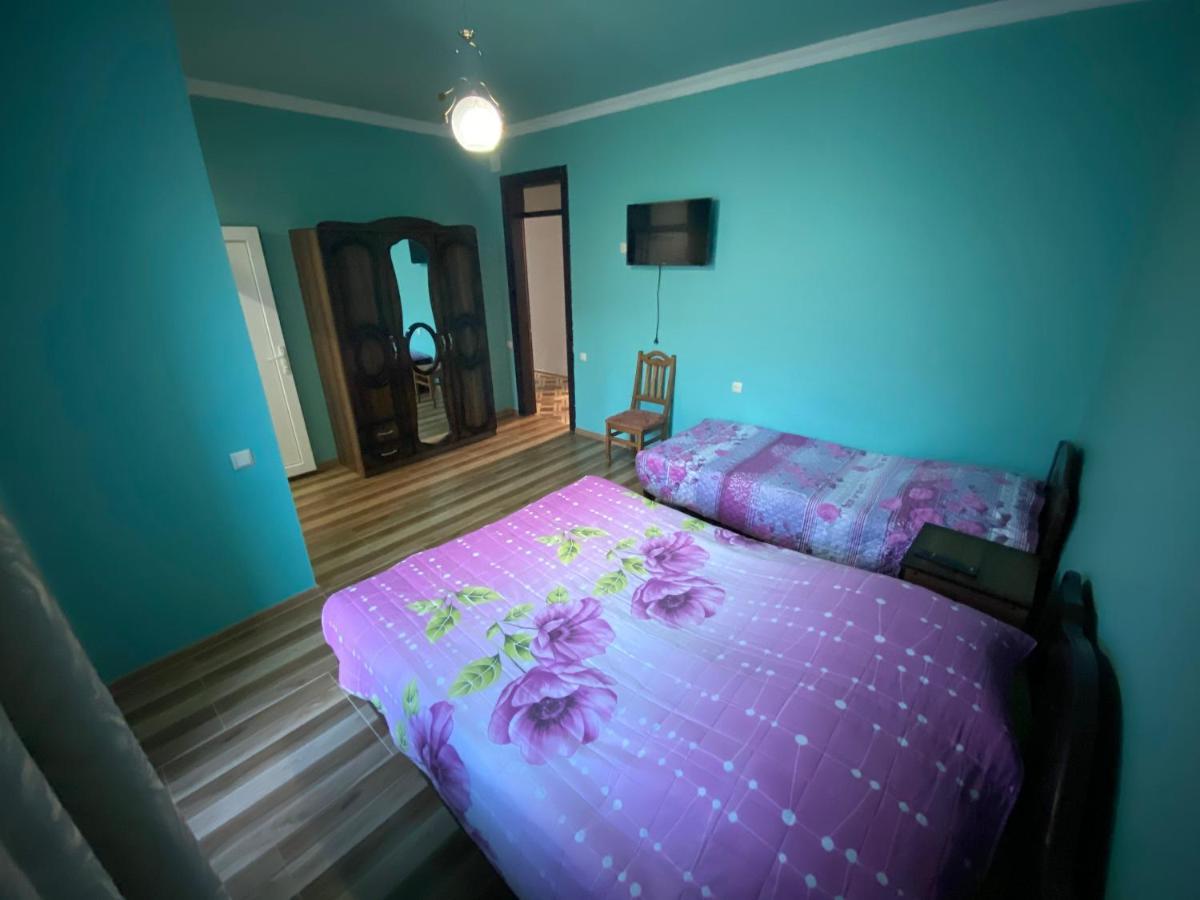 Beliy Dom Hotel Kvariati Buitenkant foto