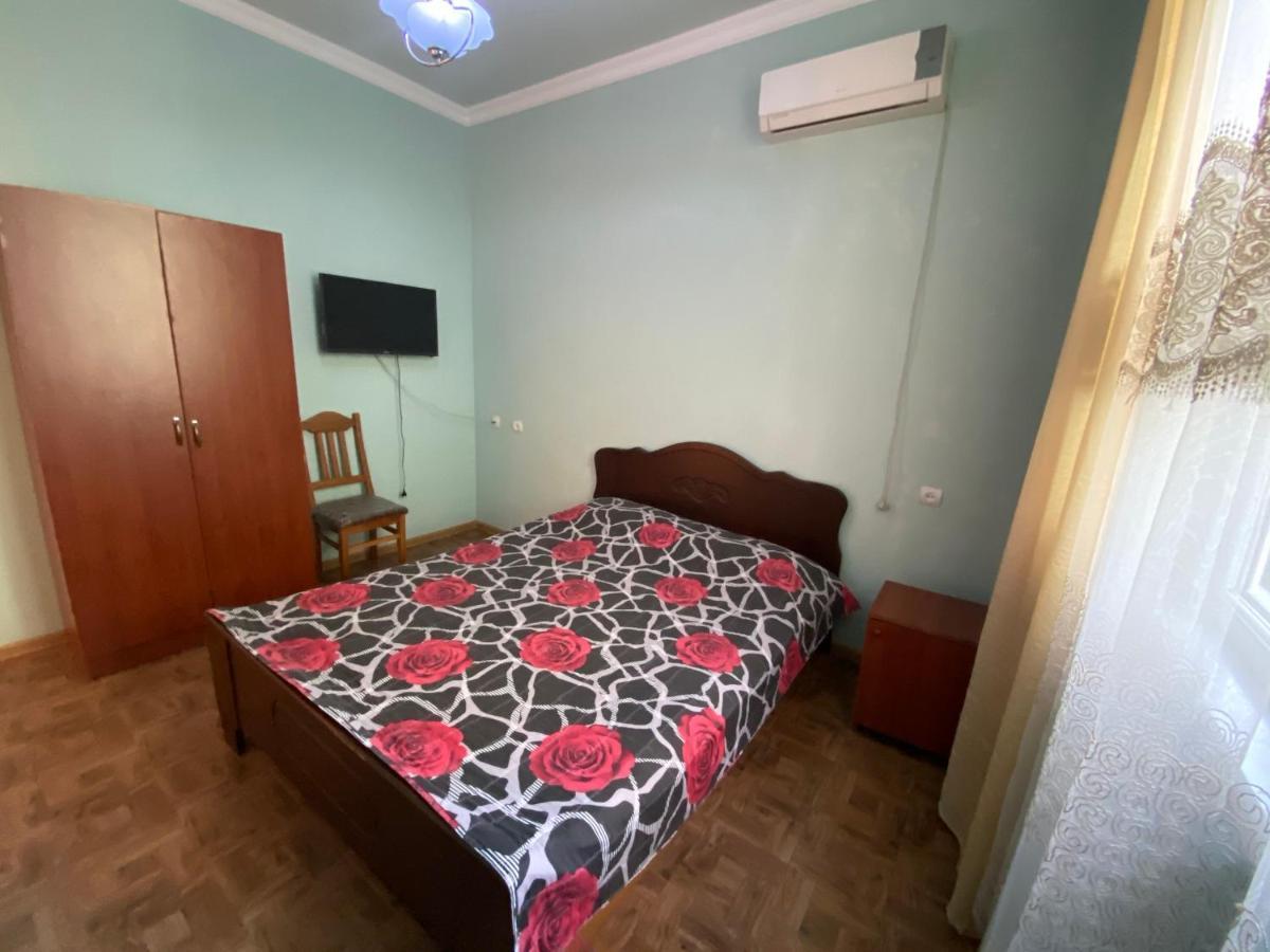 Beliy Dom Hotel Kvariati Buitenkant foto